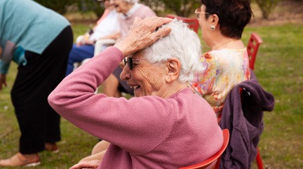 rire-et-sante-des-seniors-le-meilleur-remede