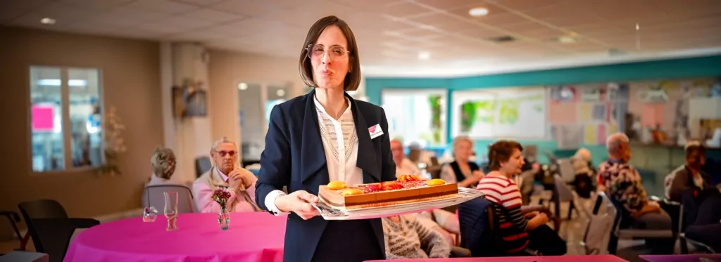 metier-responsable-hebergement-residence-seniors-1024×373 Responsable hebergement